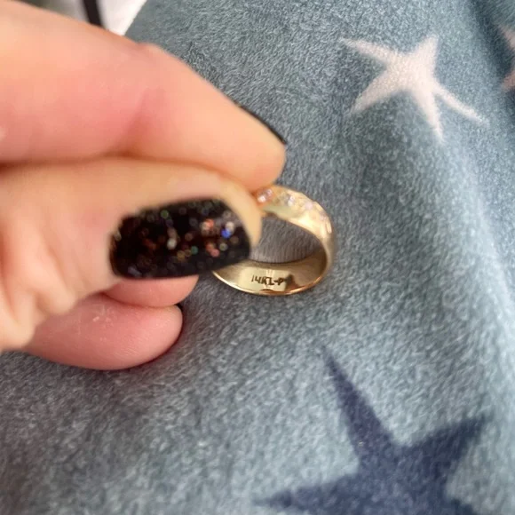 ANTIQUE Edwardian 14k Gold Five-Stone Diamond Ring - Picture 9 of 15